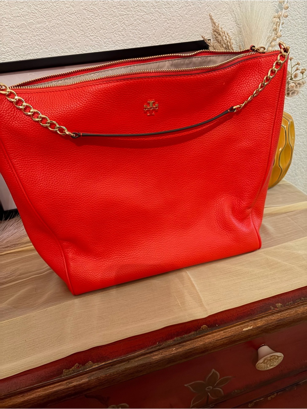 Tory Burch-Poppy Red color, Carter slouchy hobo. NWT.